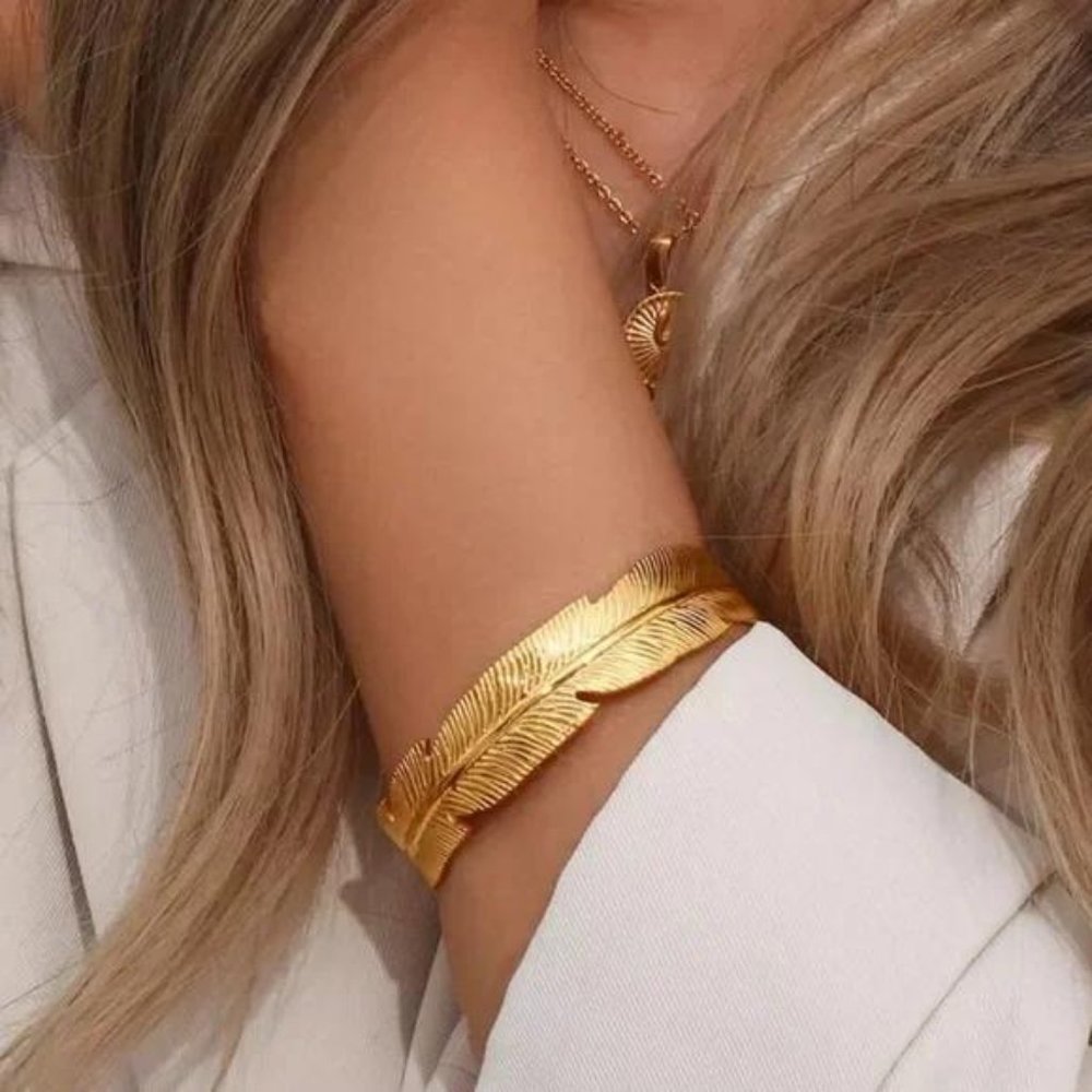 NEW LEAF BANGLE CUFF 18K GOLD BRACELET, NICE BRACELET, CUTE BRACELET